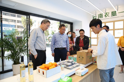 深化校企合作，拓寬就業(yè)渠道 李永和校長帶隊訪企拓崗促就業(yè)行動紀(jì)實